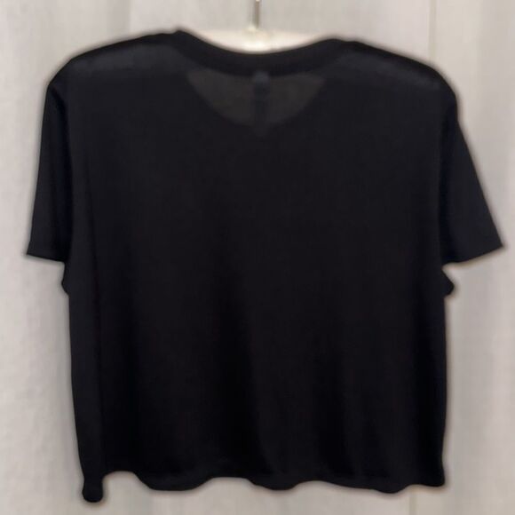 B + C L Black Crewneck Cropped Short Sleeve Flowy Tee - Picture 2 of 10